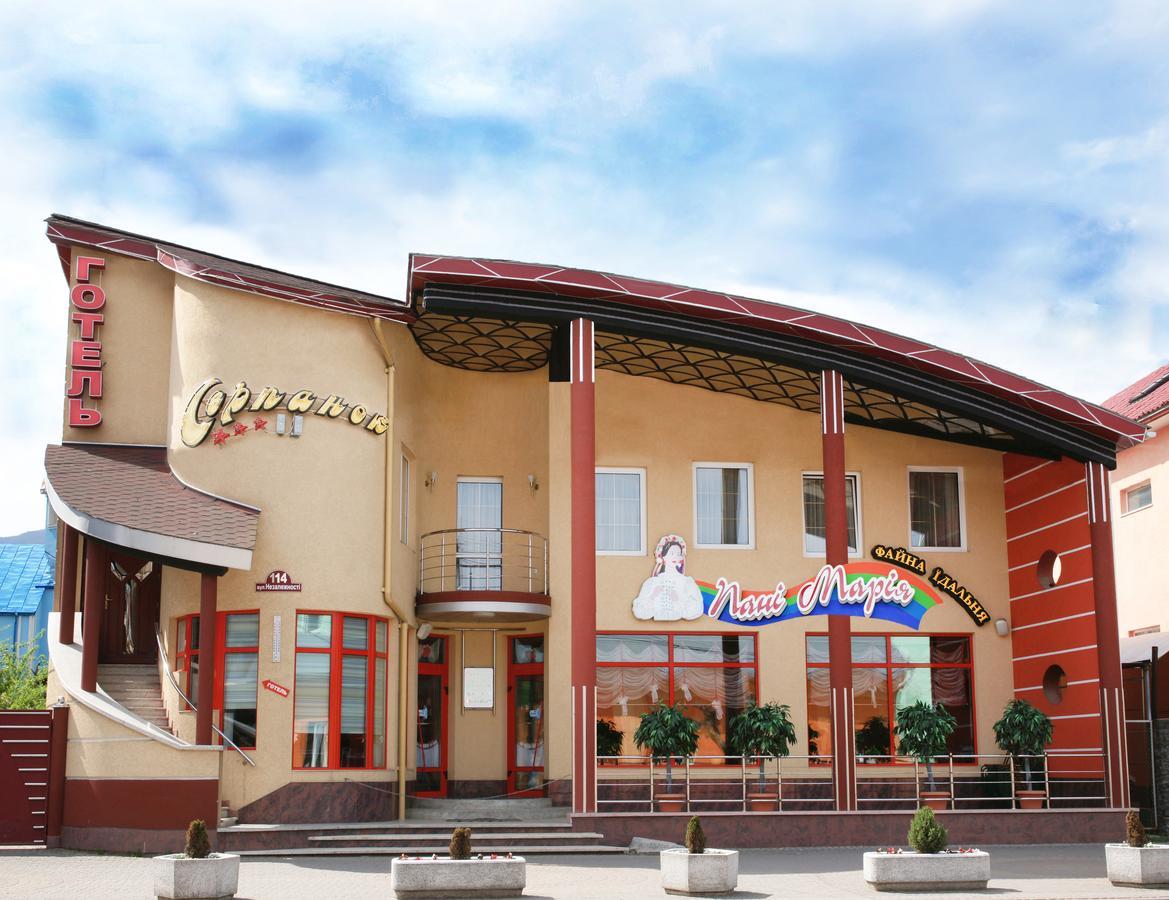 Hotel Serpanok Tyachiv Esterno foto