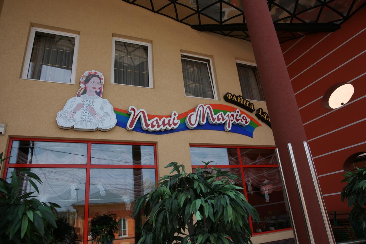 Hotel Serpanok Tyachiv Esterno foto